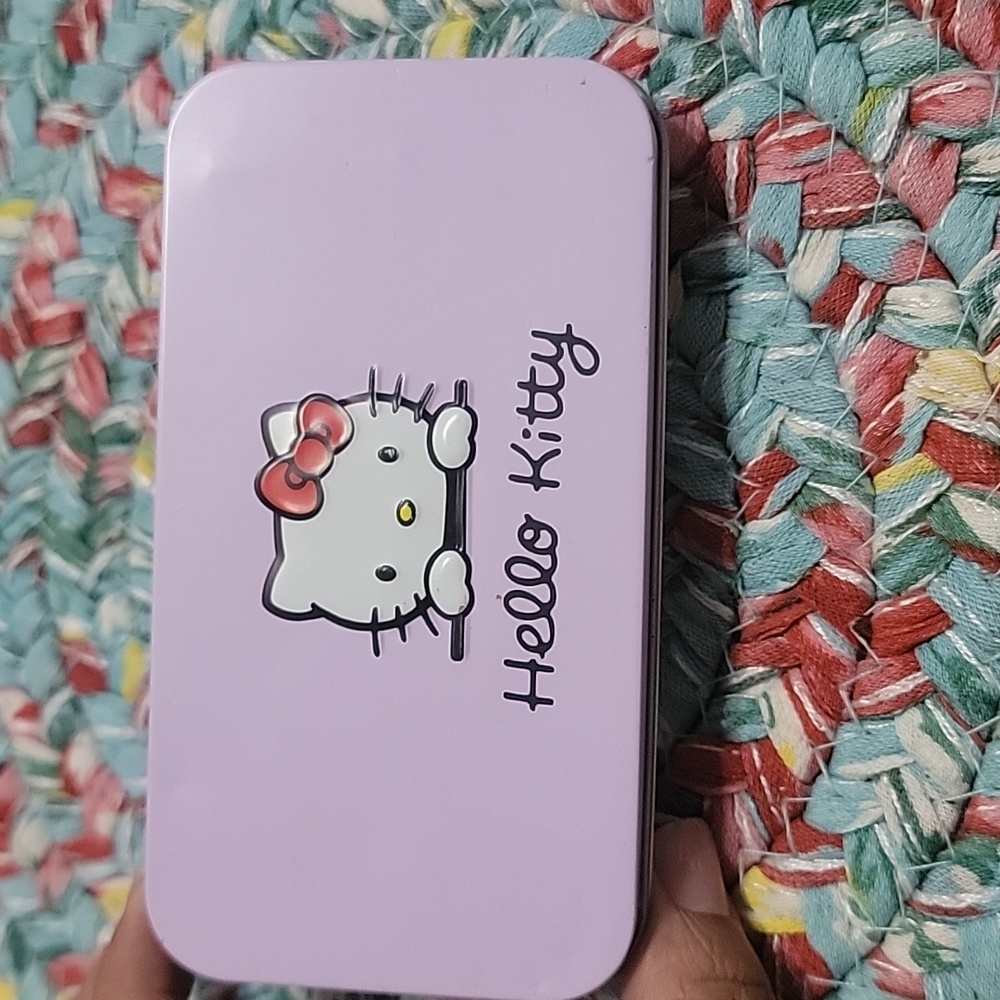 Hello Kitty - Picture 2 of 4